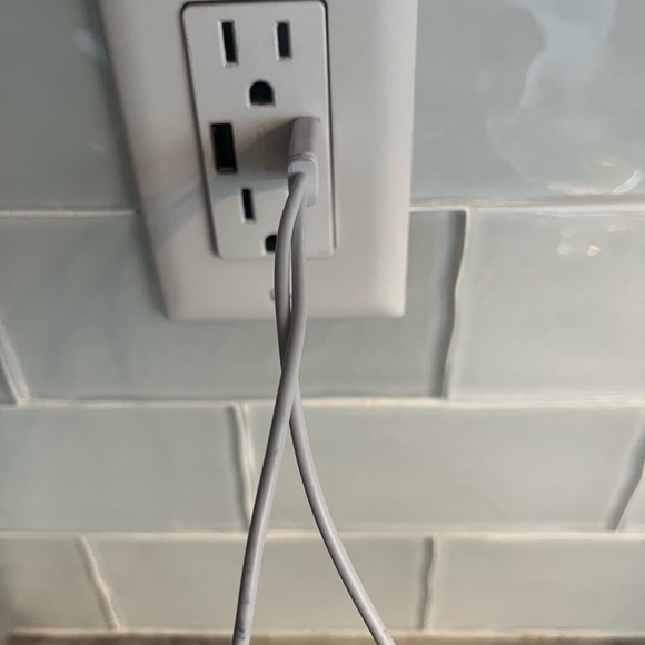 Voovix Light Up LED kids gold high tops - Picture 5 of 6